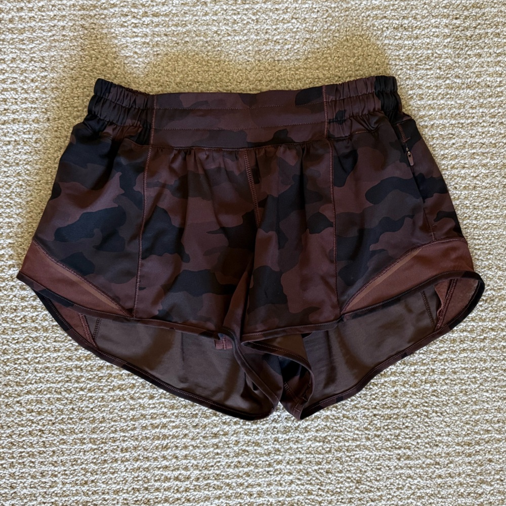 Lululemon Hotty Hot Short II 2.5” Heritage 365 Camo Brown Earth Multi